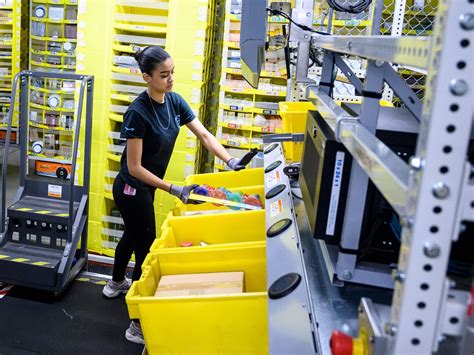 Amazon warehouse worker jobs. Things To Know About Amazon warehouse worker jobs. 